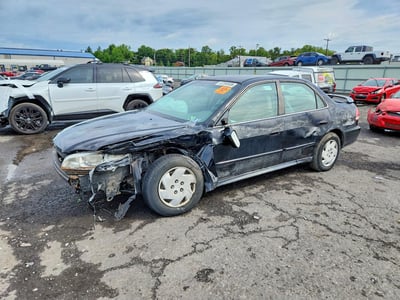 1HGCG16472A****** 2002 Honda Accord