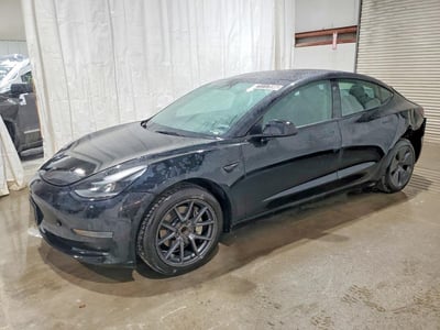 5YJ3E1EA9NF****** 2022 Tesla Model 3