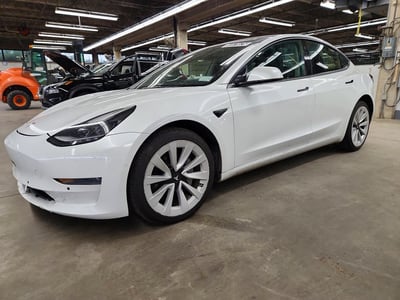 5YJ3E1EA6NF****** 2022 Tesla Model 3