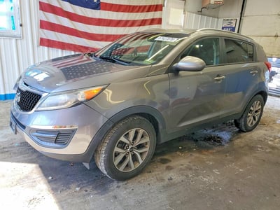 KNDPBCAC2G7****** 2016 Kia Sportage