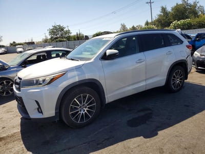 5TDJZRFH0HS****** 2017 Toyota Highlander