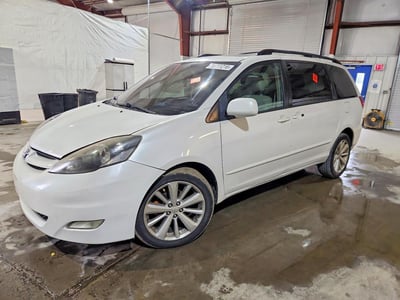 5TDBK22C68S****** 2008 Toyota Sienna