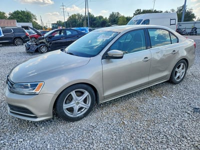 3VWLA7AJ2FM****** 2015 Volkswagen Jetta