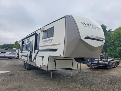2024 Forest River Wildwood Laminated Towables