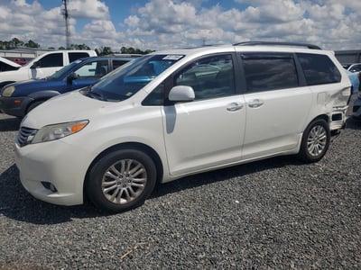 5TDYK3DC3GS****** 2016 Toyota Sienna