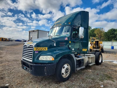 1M1AW01X8GM****** 2016 Mack Cxu612