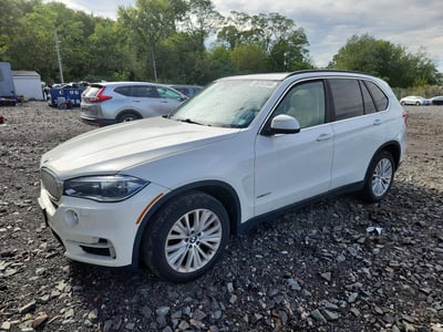 5UXKR6C59F0****** 2015 BMW X5