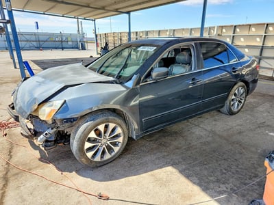 1HGCM56663A****** 2003 Honda Accord