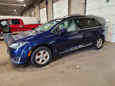 2C4RC1EG7HR****** 2017 Chrysler Pacifica