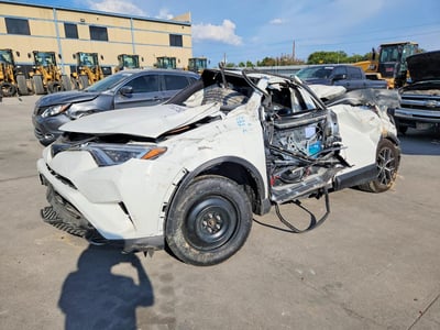 JTMNFREV6HJ****** 2017 Toyota RAV4