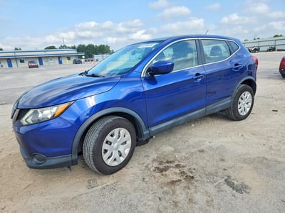 JN1BJ1CR8JW****** 2018 Nissan Rogue Sport
