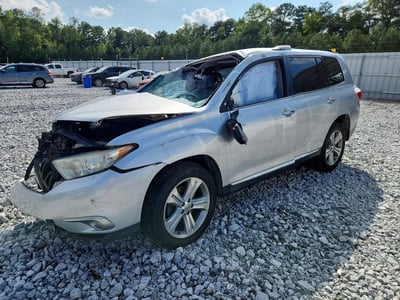 5TDYK3EH8DS****** 2013 Toyota Highlander