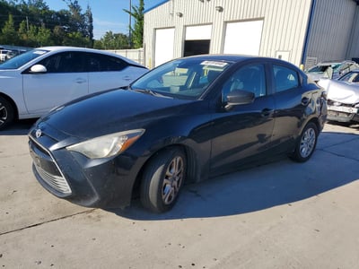 3MYDLBYV8HY****** 2017 Toyota Yaris