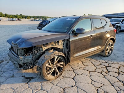 YV4162UM4L2****** 2020 Volvo XC40