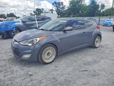 KMHTC6AD7FU****** 2015 Hyundai Veloster