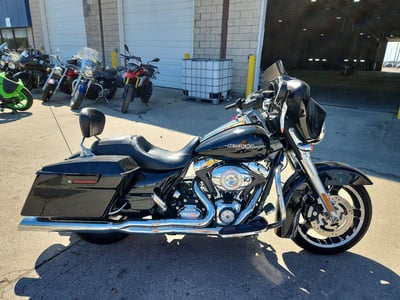 1HD1KBM1XCB****** 2012 Harley-Davidson Street Glide 103