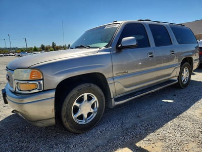 1GKFK66U92J****** 2002 GMC Yukon XL