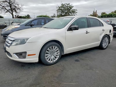 3FADP0L31BR****** 2011 Ford Fusion
