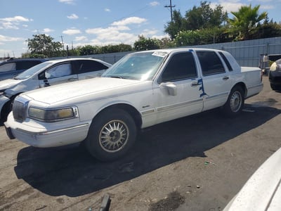 1LNLM82W0VY****** 1997 Lincoln Town Car