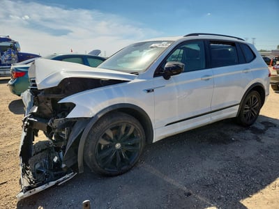 3VV3B7AXXLM****** 2020 Volkswagen Tiguan