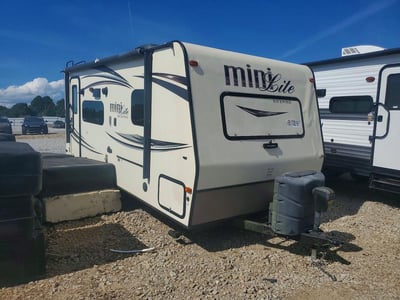 4X4TRLW29GD****** 2016 Forest River Real-lite / Rockwood Lite Weight Trailers