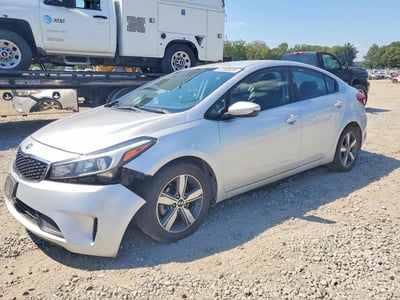 3KPFL4A75JE****** 2018 Kia Forte