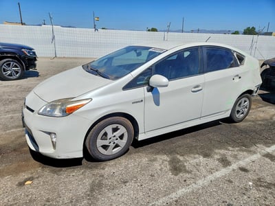 JTDKN3DU5F1****** 2015 Toyota Prius