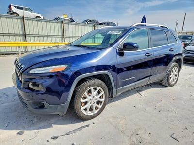 1C4PJLCB7GW****** 2016 Jeep Cherokee
