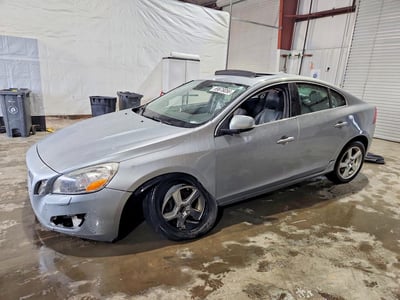 YV1612FS3D2****** 2013 Volvo S60