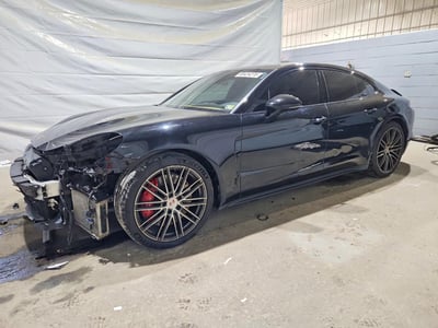 WP0AF2A74HL****** 2017 Porsche Panamera
