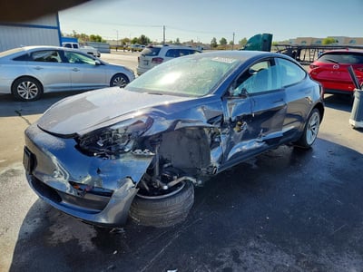 5YJ3E1EA8NF****** 2022 Tesla Model 3