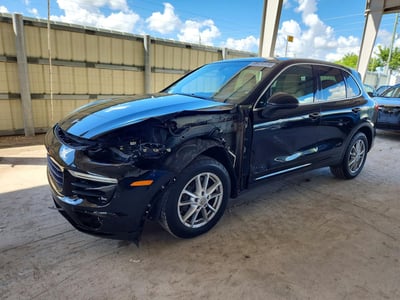 WP1AA2A22GK****** 2016 Porsche Cayenne