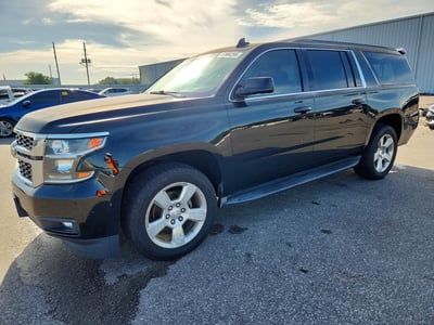 1GNSKHKC3GR****** 2016 Chevrolet Suburban