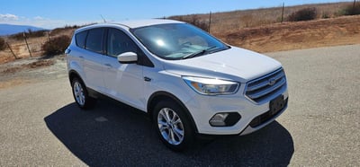 1FMCU0GD8HU****** 2017 Ford Escape