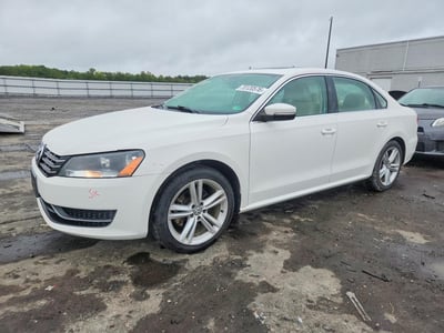 1VWBN7A34EC****** 2014 Volkswagen Passat