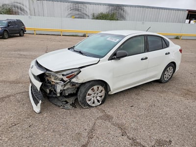 3KPA24AB1JE****** 2018 Kia Rio