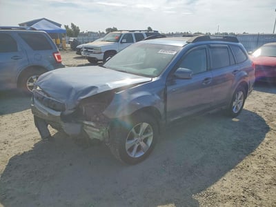 4S4BRBGC0D3****** 2013 Subaru Outback