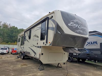 5SFBG392XDE****** 2013 Heartland RV Bighorn, Big Country, Landmark, Silverado