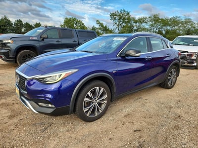 SJKCH5CR8HA****** 2017 Infiniti QX30
