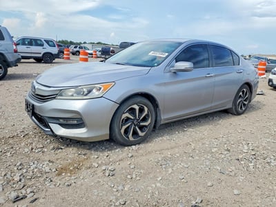 1HGCR2F84GA****** 2016 Honda Accord