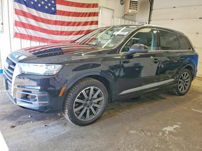 WA1VAAF74HD****** 2017 Audi Q7