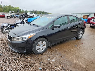 3KPFK4A71HE****** 2017 Kia Forte