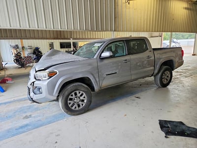 5TFAZ5CN7HX****** 2017 Toyota Tacoma