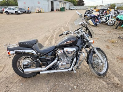 JH2PC21301M****** 2001 Honda Vt600c