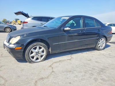 WDBRF61J33E****** 2003 Mercedes-Benz C-Class