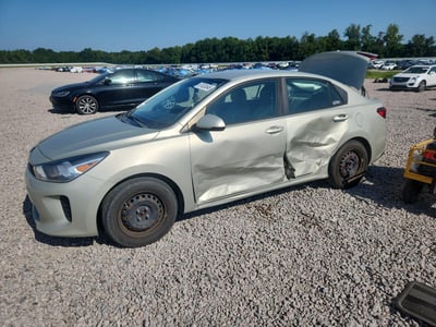 3KPA24AB8JE****** 2018 Kia Rio