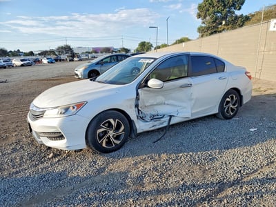 1HGCR2F30HA****** 2017 Honda Accord