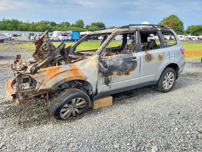JF2SHADC6BH****** 2011 Subaru Forester