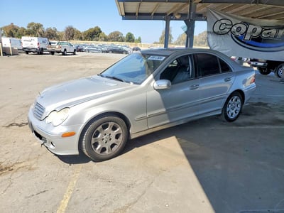 WDBRF84J45F****** 2005 Mercedes-Benz C-Class