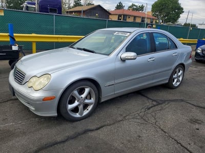 WDBRF40J34F****** 2004 Mercedes-Benz C-Class